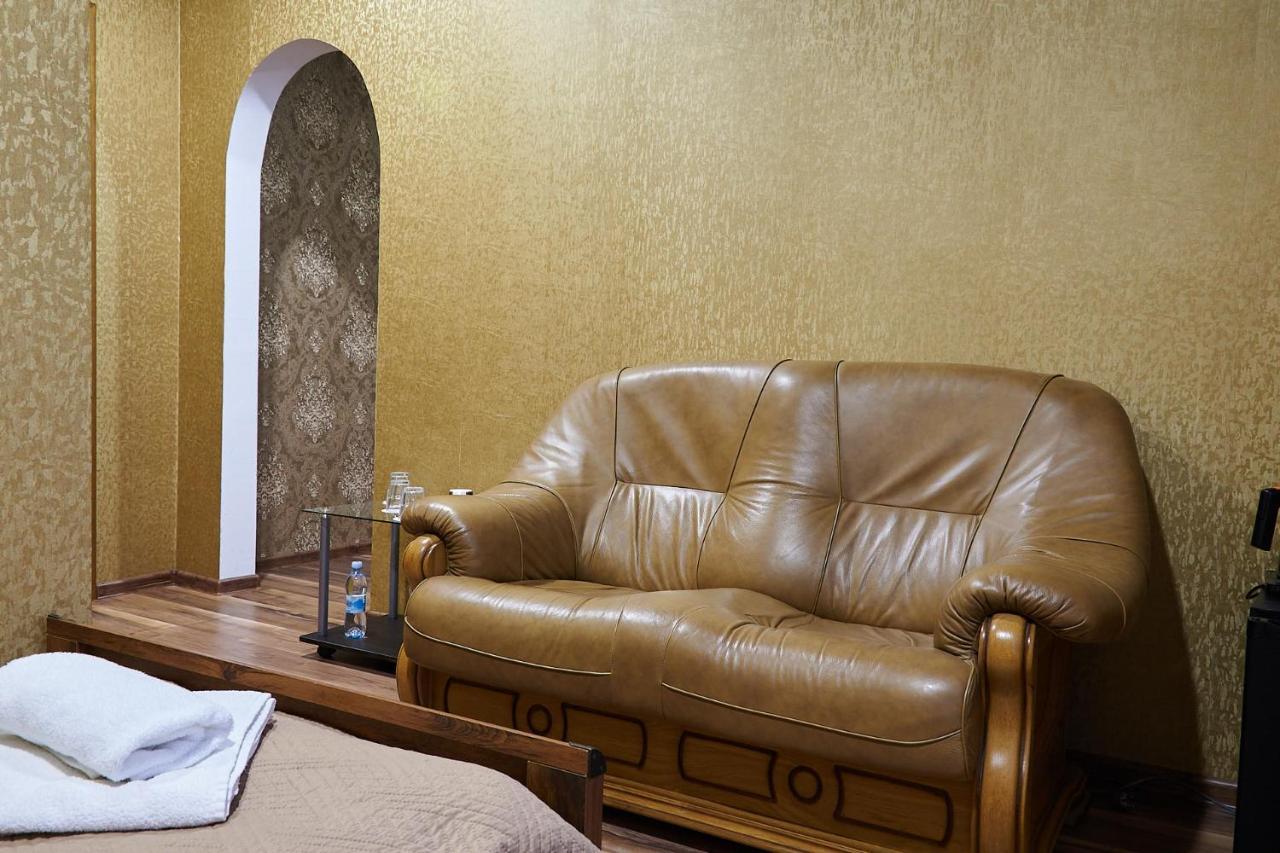 Hotel Royal Полтава Екстериор снимка