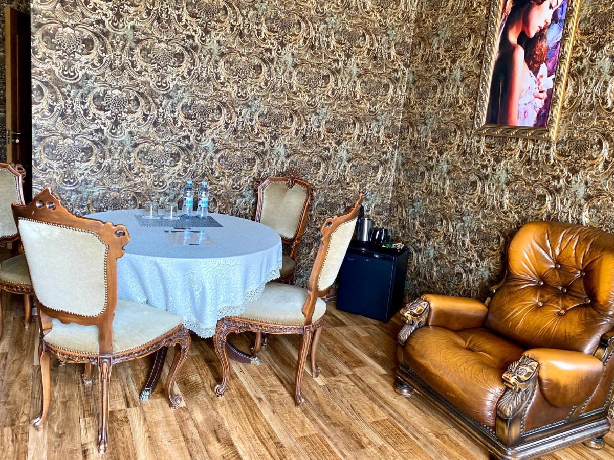 Hotel Royal Полтава Екстериор снимка