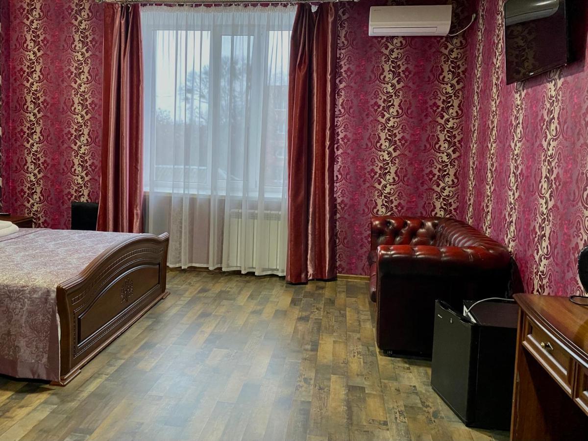 Hotel Royal Полтава Екстериор снимка